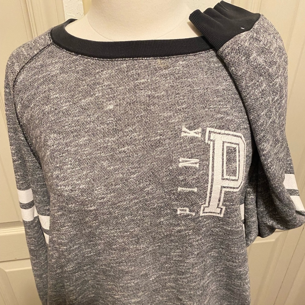 Cozy Grey VS Pink Pullover Sweatshirt with Pockets